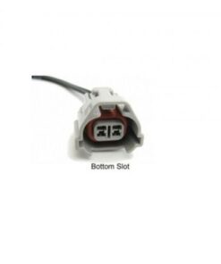 NIPPON DENSO TOYOTA BOTTOM SLOT Fuel Injector Plug with Pigtail  (1)